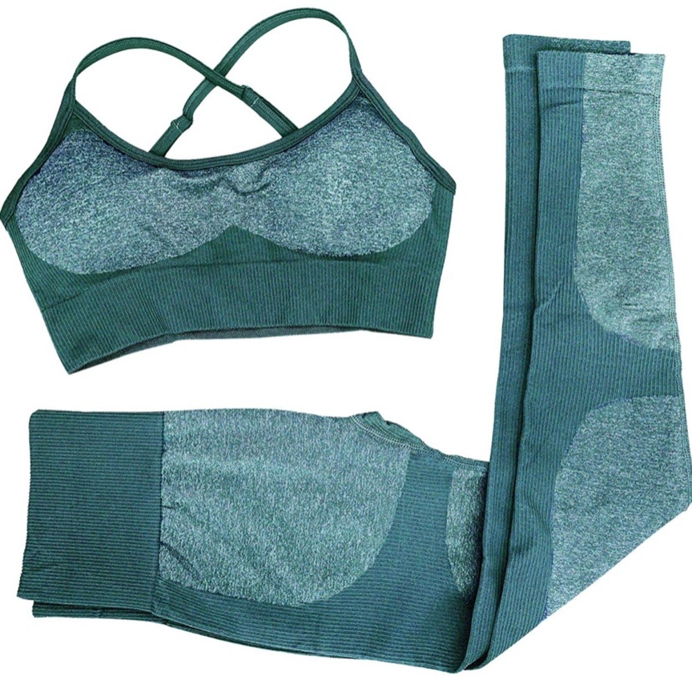 Green workout set - Picture 3 of 5